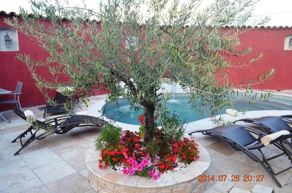 Auberge Les Galets Peyruis Екстериор снимка