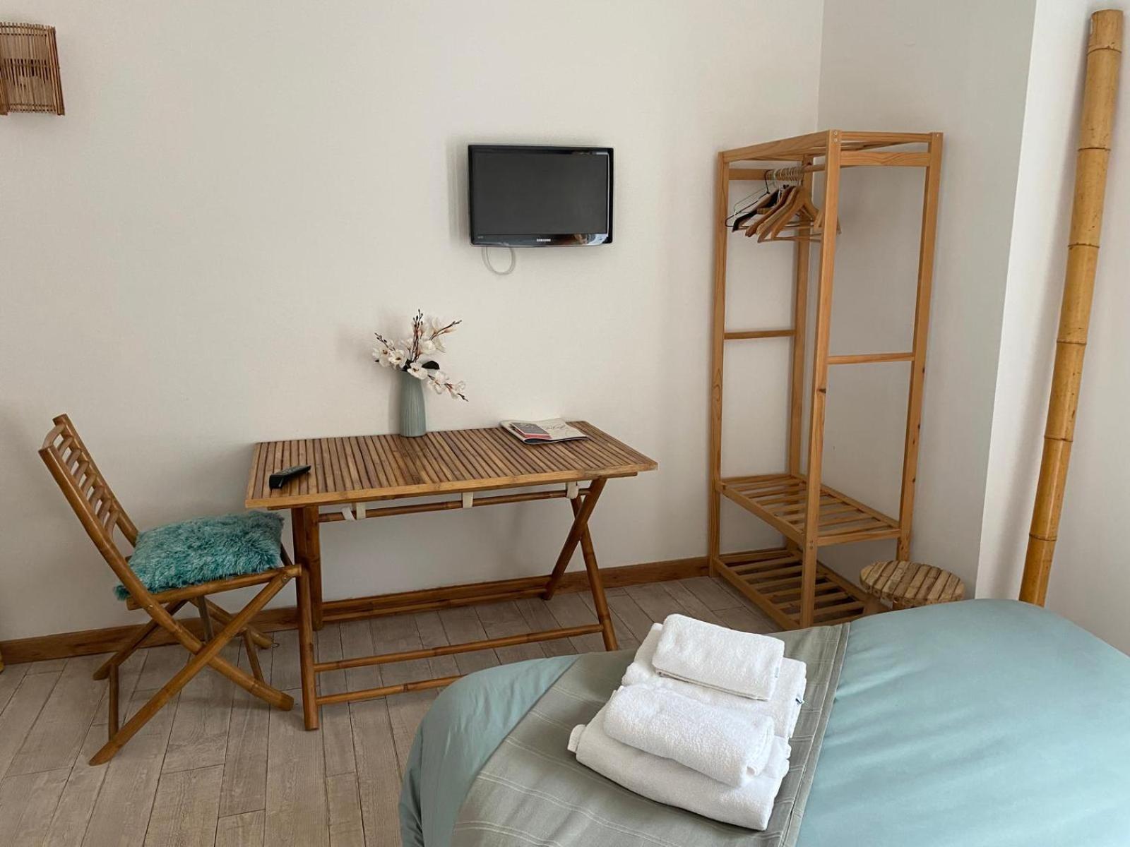 Auberge Les Galets Peyruis Екстериор снимка