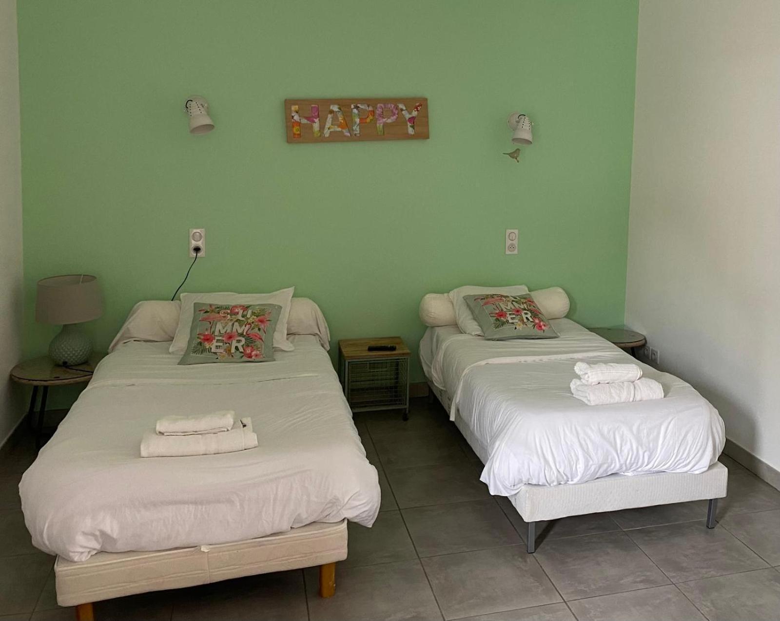 Auberge Les Galets Peyruis Екстериор снимка
