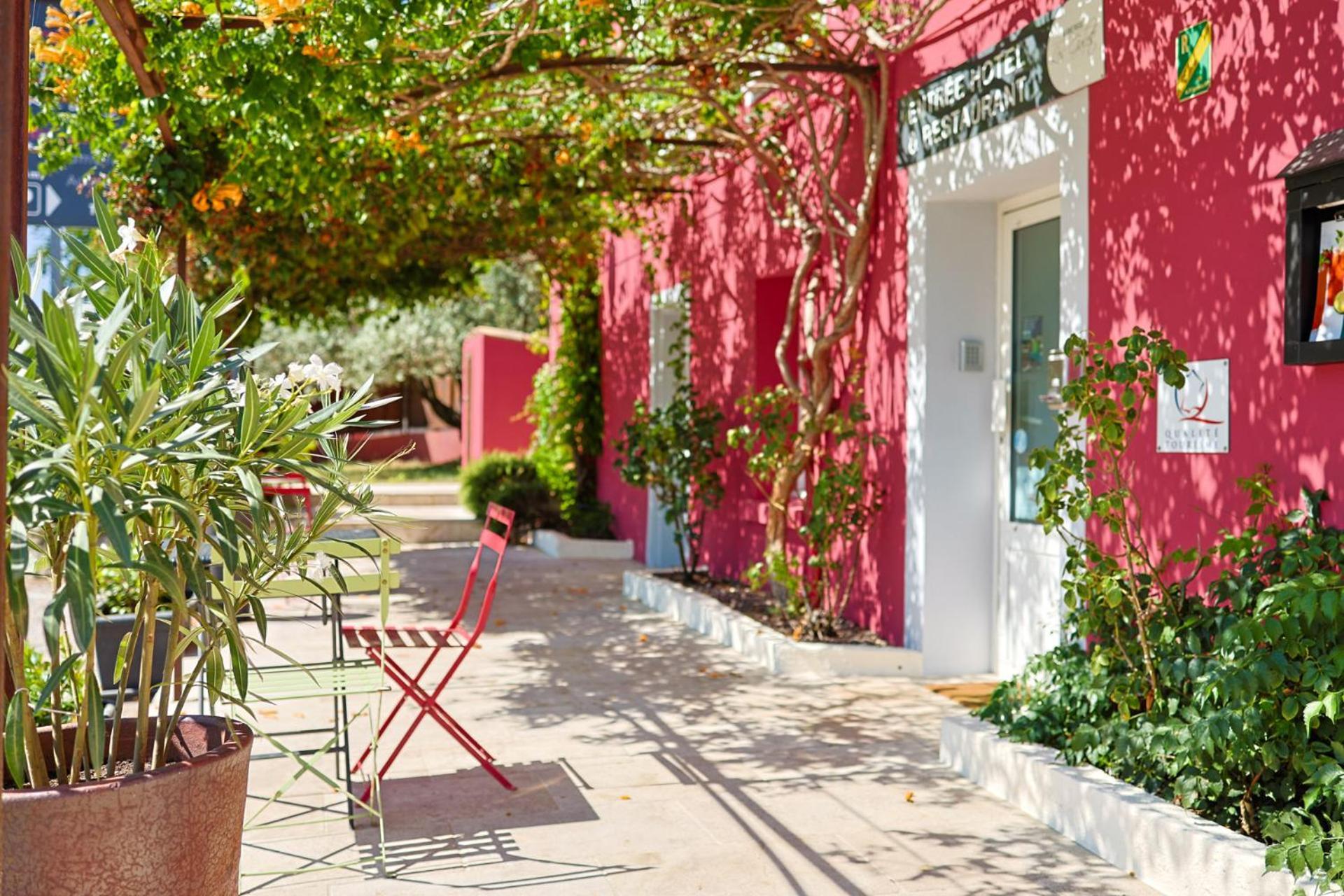 Auberge Les Galets Peyruis Екстериор снимка